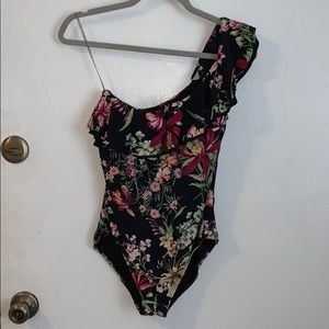 one piece bathing suit